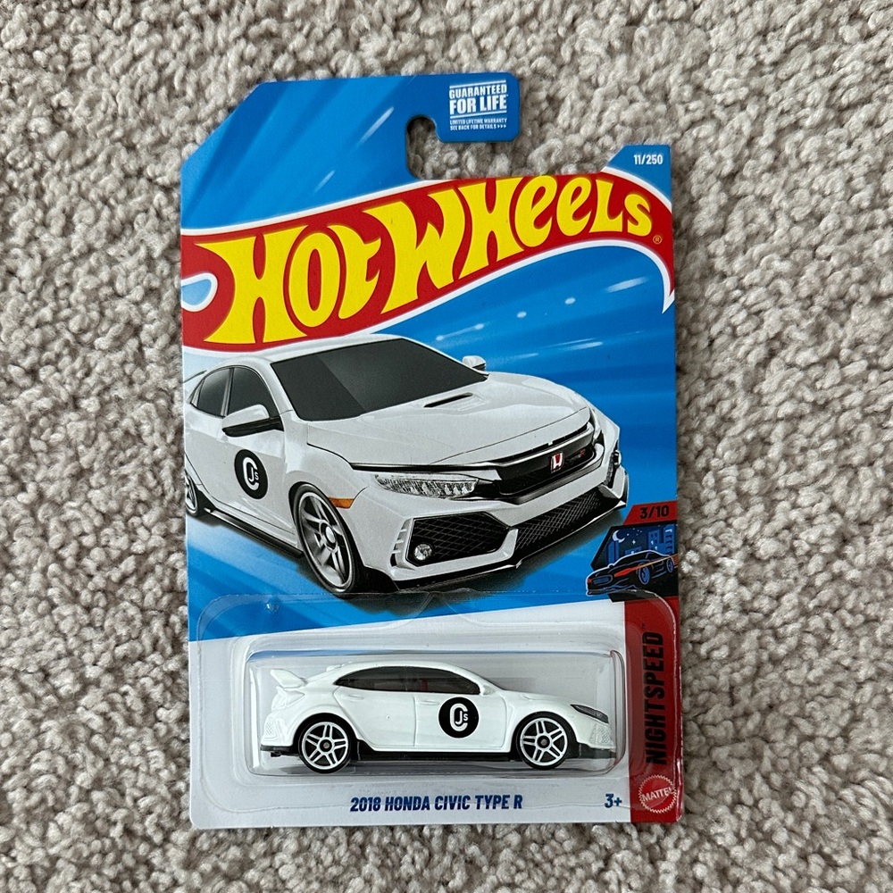 Hot Wheels White 2018 Honda Civic Type R Toy Car